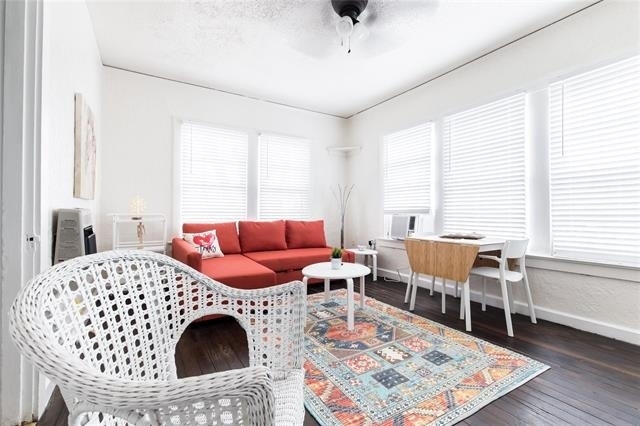 324 W Canty Street - Photo 1