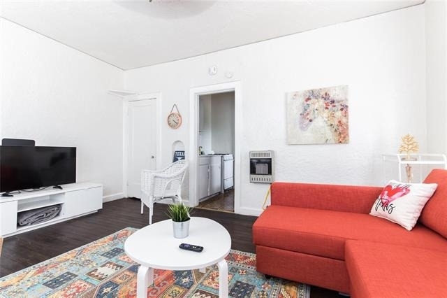 324 W Canty Street - Photo 2
