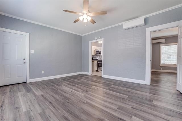 320 W Canty Street - Photo 0