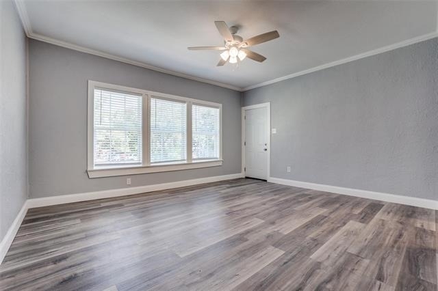 320 W Canty Street - Photo 3