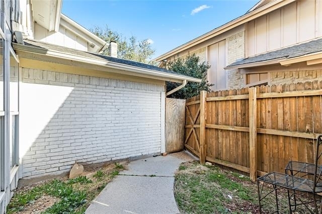 2200 Seville Court - Photo 25