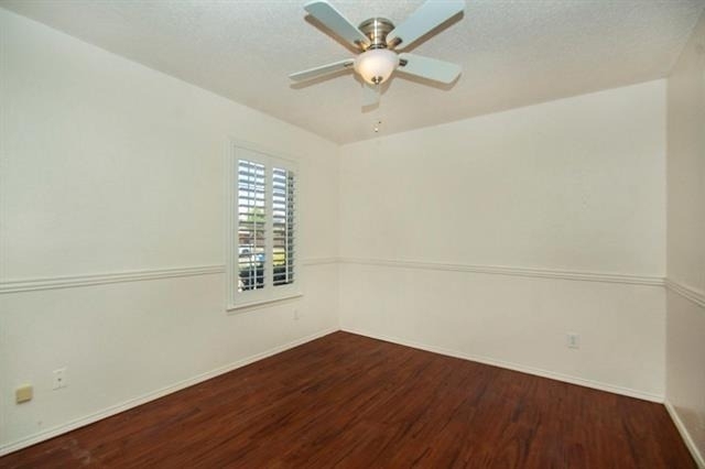 406 Leameadow Drive - Photo 17