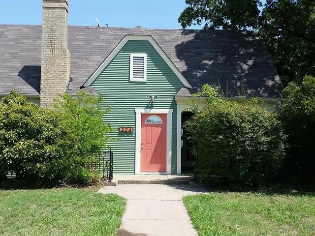 304 Fulton Street - Photo 0