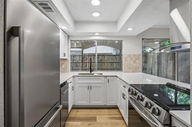 734 Sceptre Circle - Photo 9