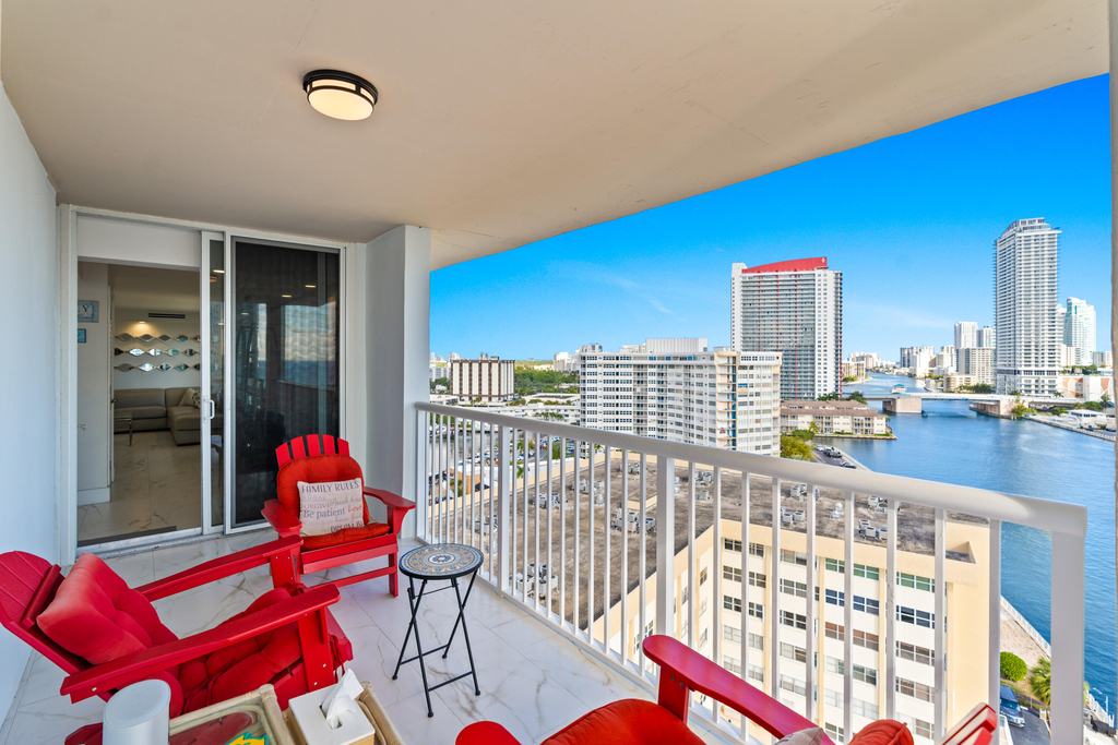 121 Golden Isles Drive - Photo 18