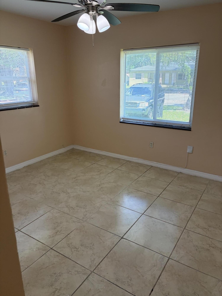 638 Ne 138th Street - Photo 8