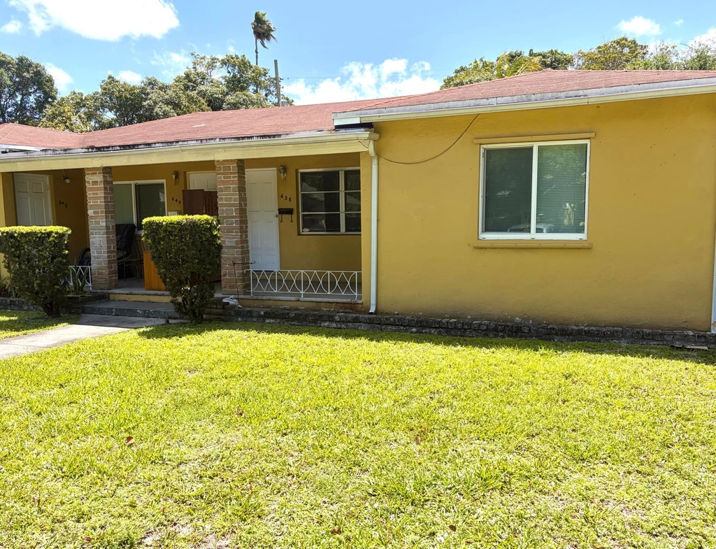 638 Ne 138th Street - Photo 1