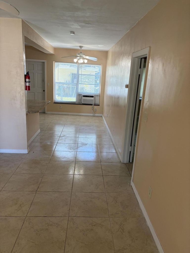 638 Ne 138th Street - Photo 4