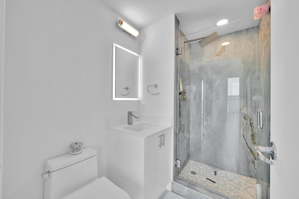 60 Sw 13th Street - Photo 27