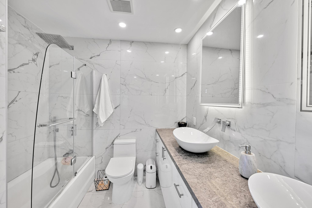 60 Sw 13th Street - Photo 22
