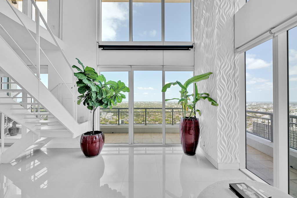 60 Sw 13th Street - Photo 12