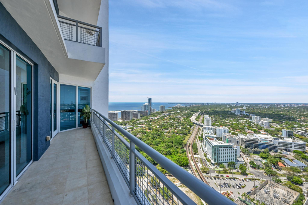 60 Sw 13th Street - Photo 15