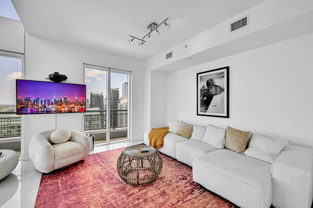 60 Sw 13th Street - Photo 9