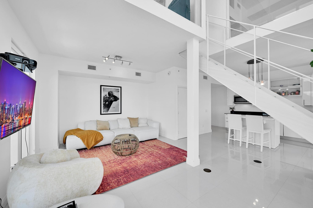 60 Sw 13th Street - Photo 13