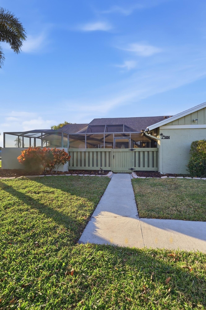 5694 Northpointe Lane - Photo 22