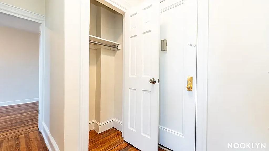 151-10 35th Avenue - Photo 6