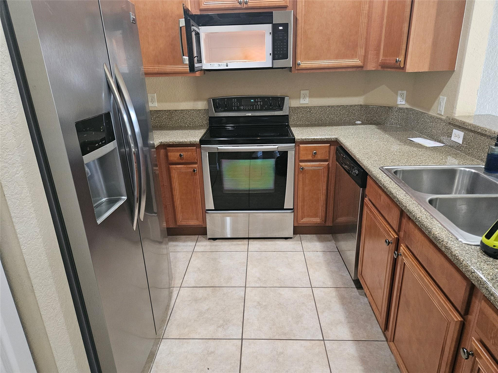 9082 Plymouth Place - Photo 6