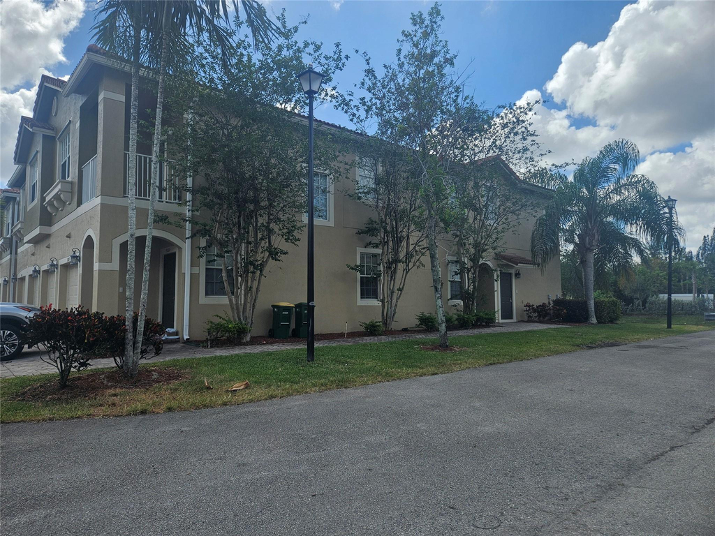 9082 Plymouth Place - Photo 15