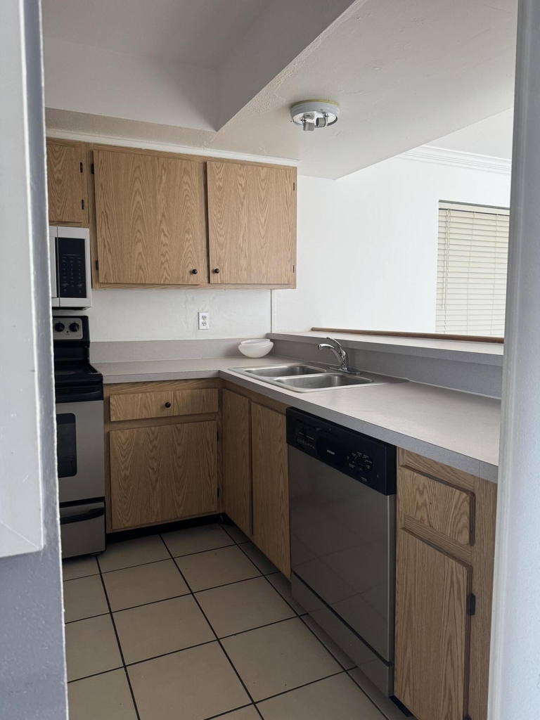 5201 Sw 31st Street - Photo 5