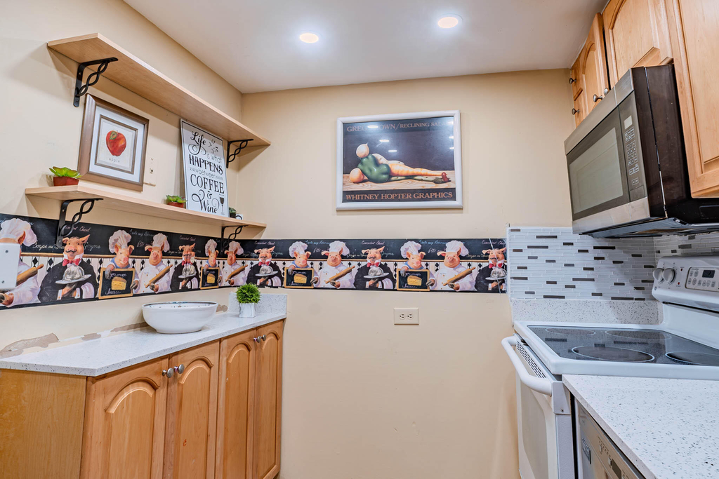 3710 Inverrary Drive - Photo 4