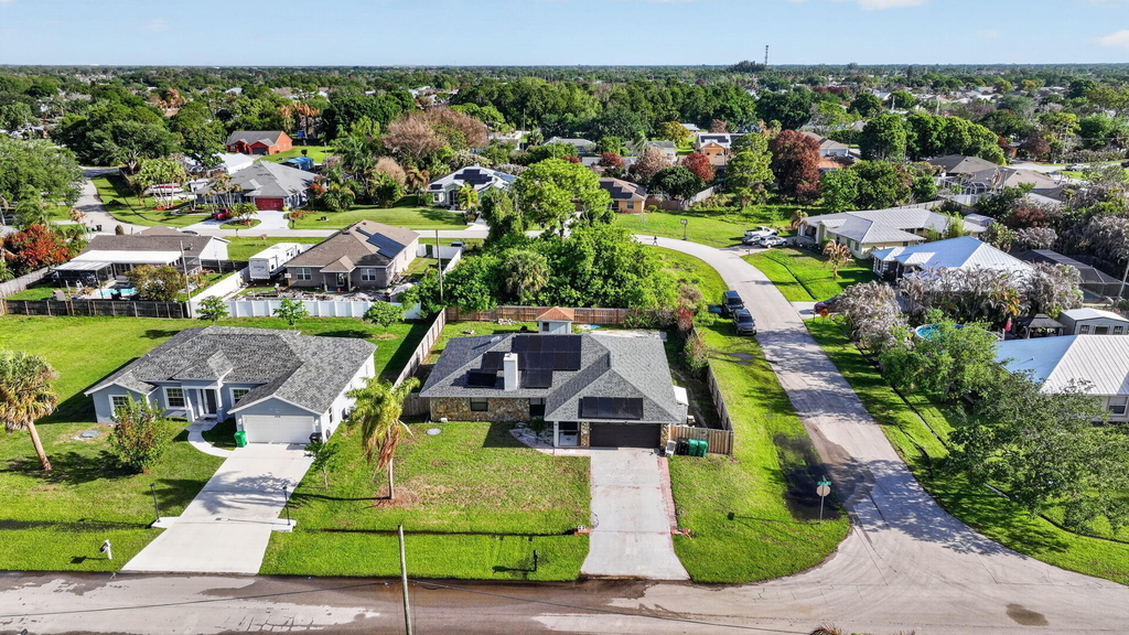 481 Sw Aster Road - Photo 49