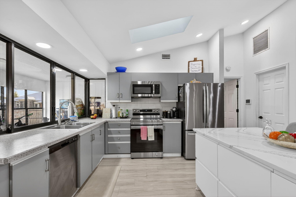 481 Sw Aster Road - Photo 14