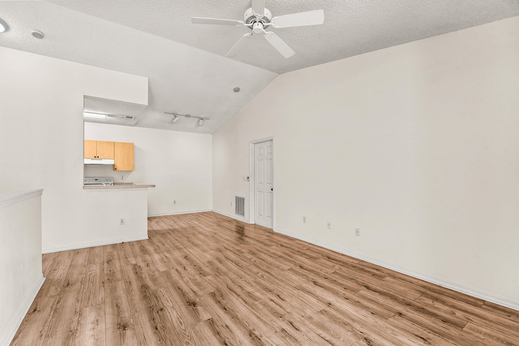10336 Fox Trail Road S - Photo 17