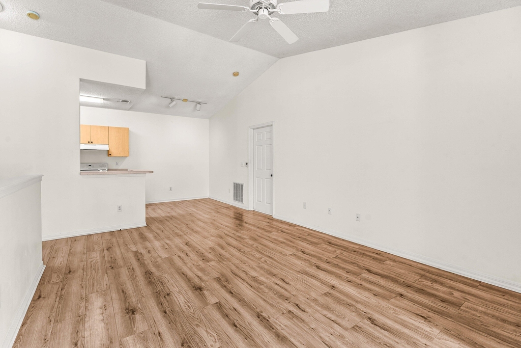 10336 Fox Trail Road S - Photo 14