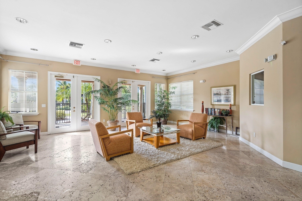 10336 Fox Trail Road S - Photo 36