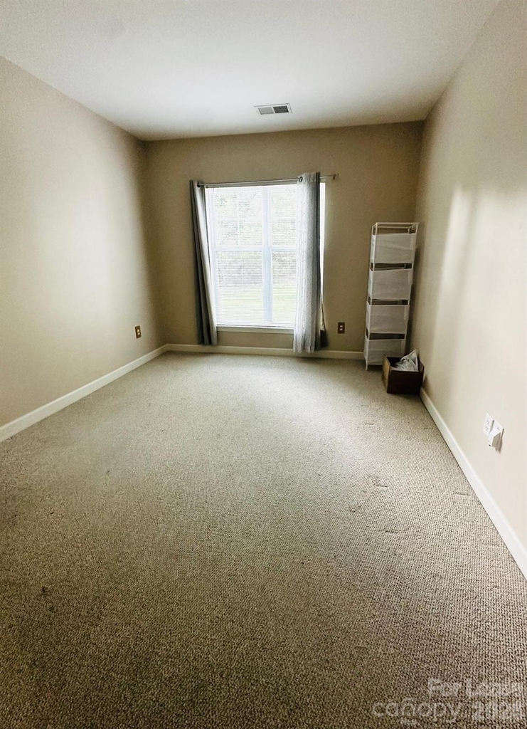 9811 Hyde Glen Court - Photo 9