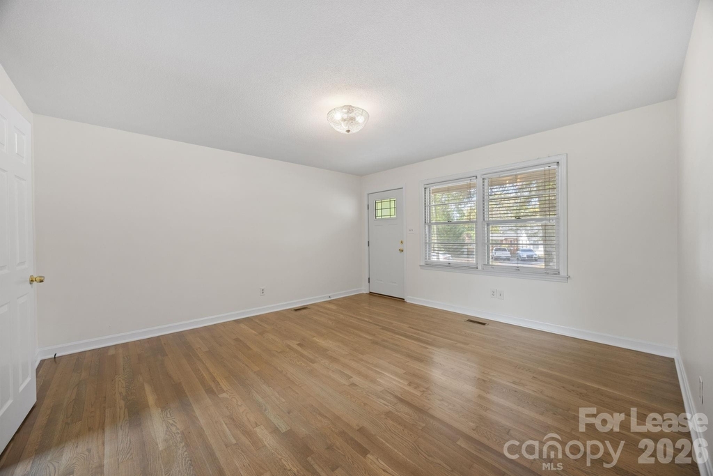 1502 Cloverdale Lane - Photo 19