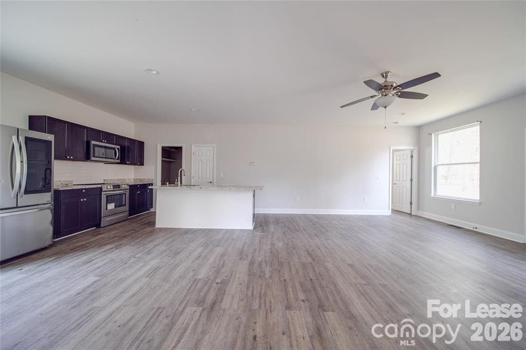 112 Rockwell Court - Photo 2