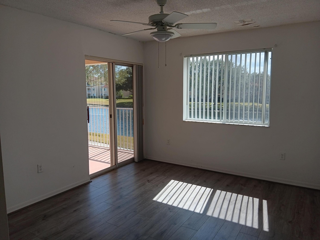 1640 N 42nd Circle - Photo 9
