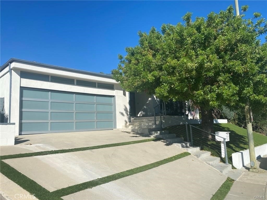 15672 Castlewoods Drive - Photo 2