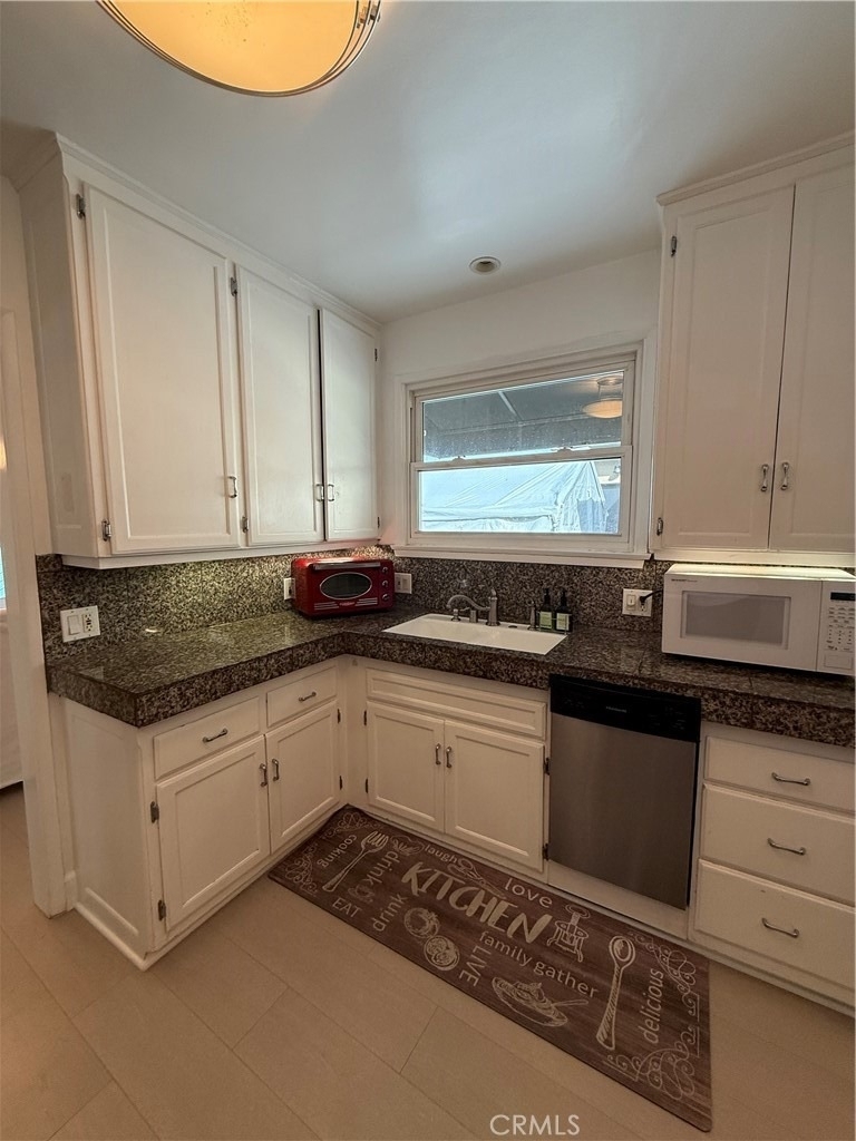 1216 S Cochran - Photo 8