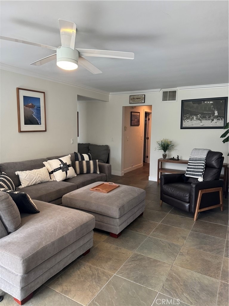 2522 University - Photo 2