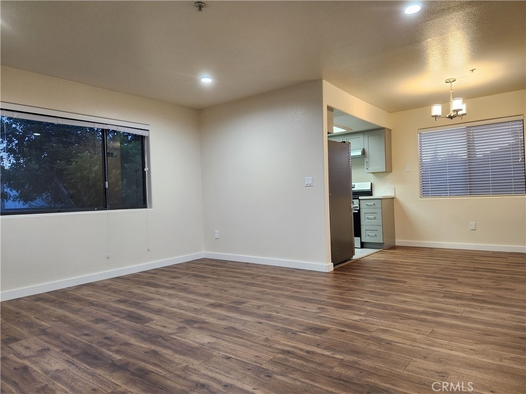 1131 E Doran - Photo 5