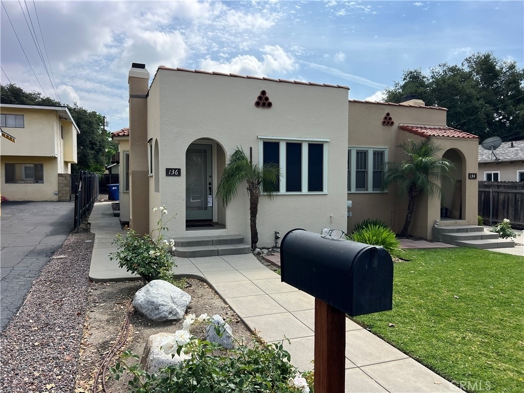 136 Poinsettia Avenue - Photo 1
