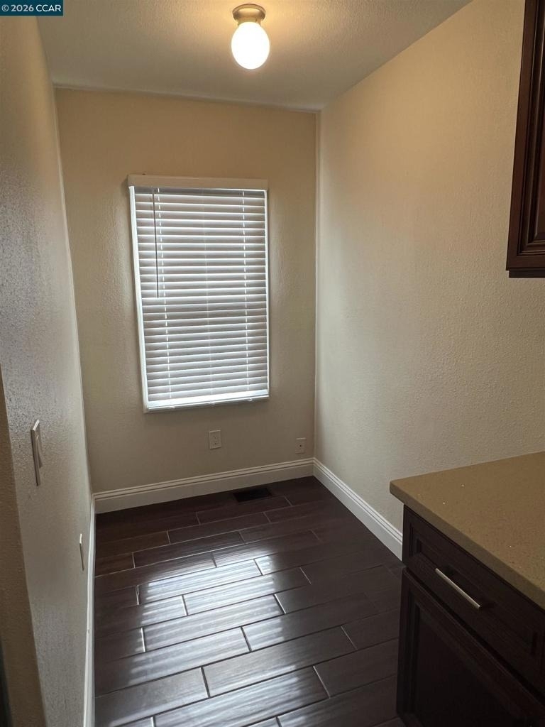 2824 23rd Avenue - Photo 4
