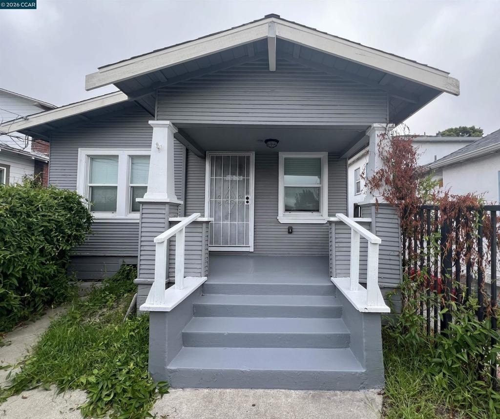 2824 23rd Avenue - Photo 0
