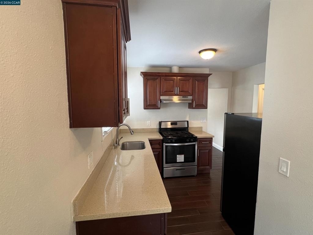 2824 23rd Avenue - Photo 5