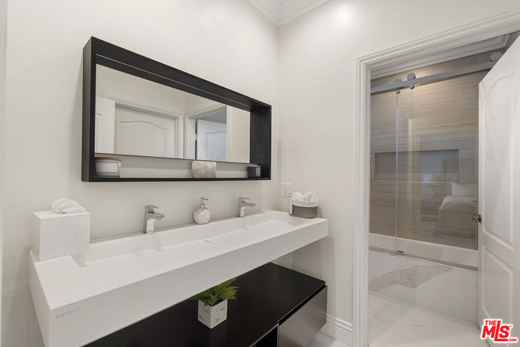 21615 Medina Estates Drive - Photo 30