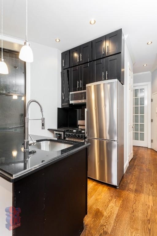 60 Avenue B - Photo 1
