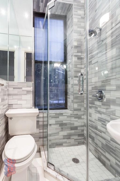60 Avenue B - Photo 4