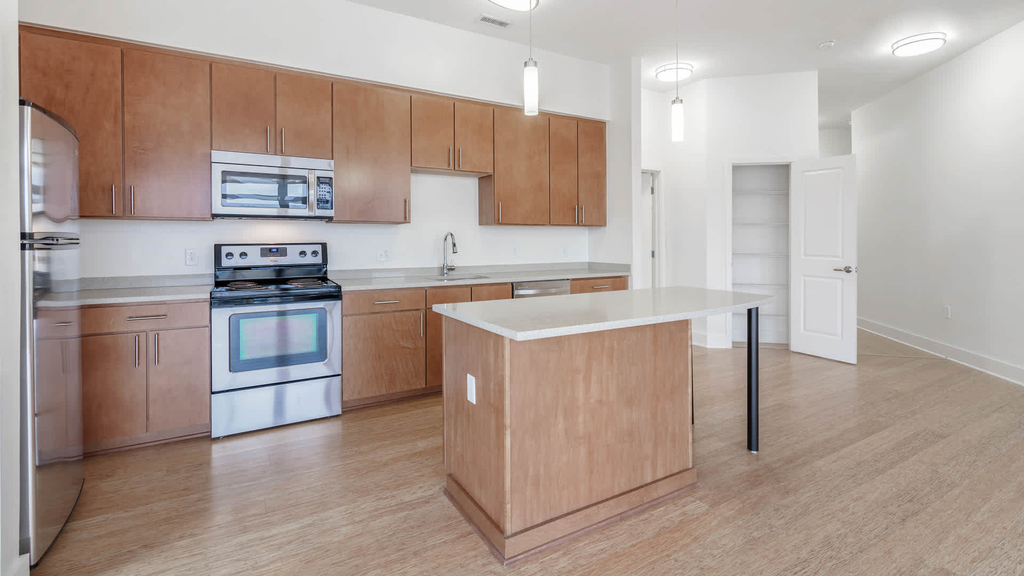 2209 Pershing Drive - Photo 3