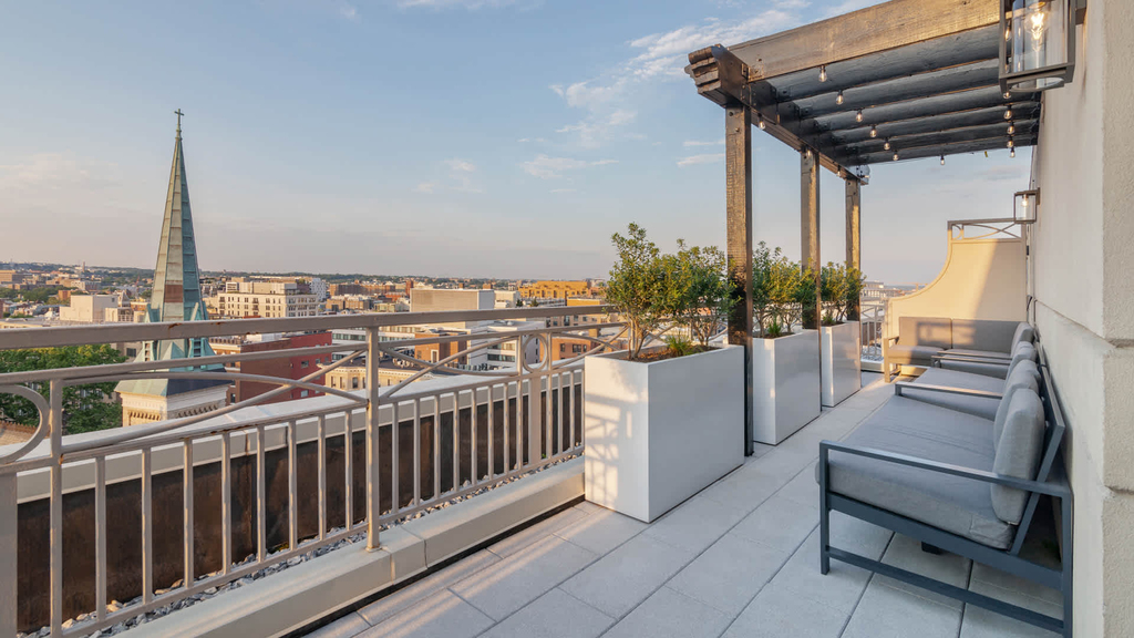 1210 Massachusetts Ave, Nw - Photo 24