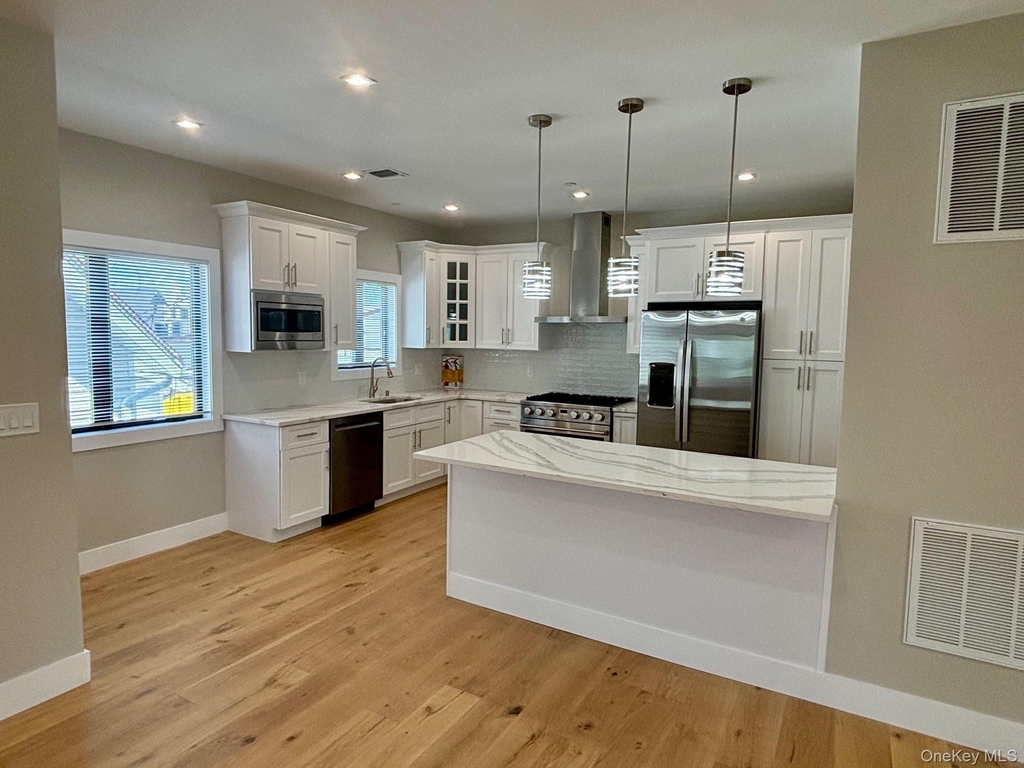 159 Harrison Avenue - Photo 4