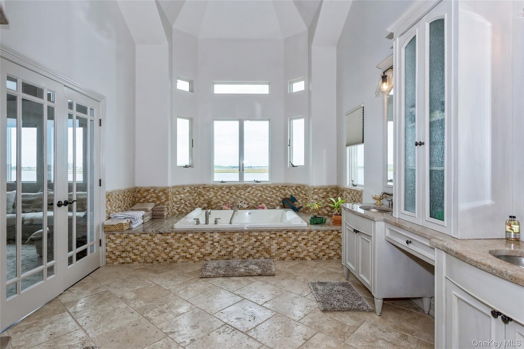 319 Harbor Drive - Photo 18