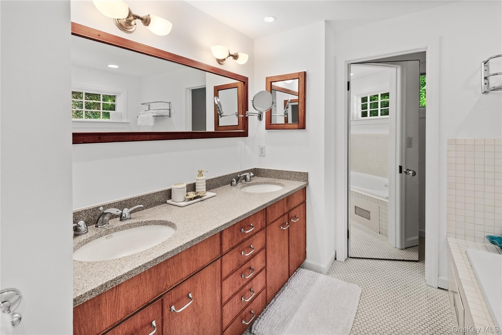 197 Hog Creek Road - Photo 12