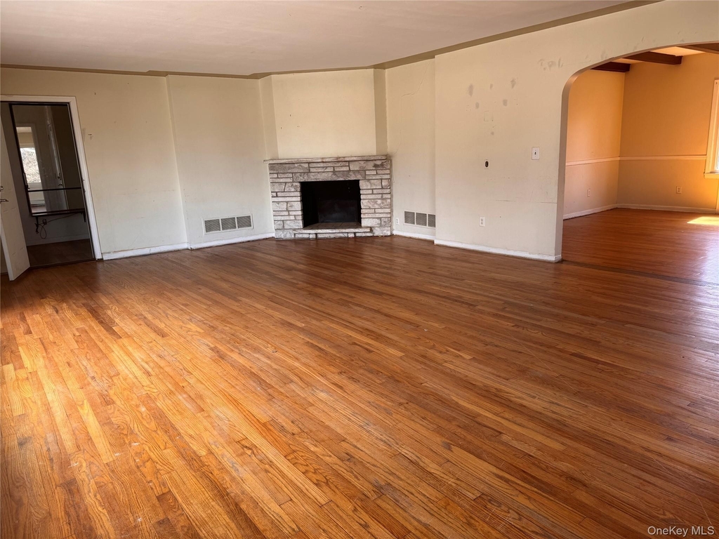 116 Williams Avenue - Photo 3